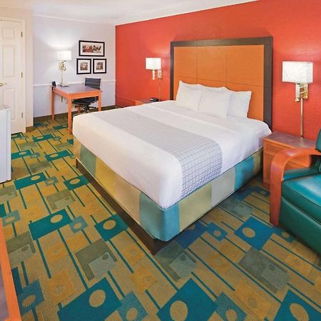 Baymont By Wyndham Lubbock - Downtown Civic Center Hotel Bagian luar foto